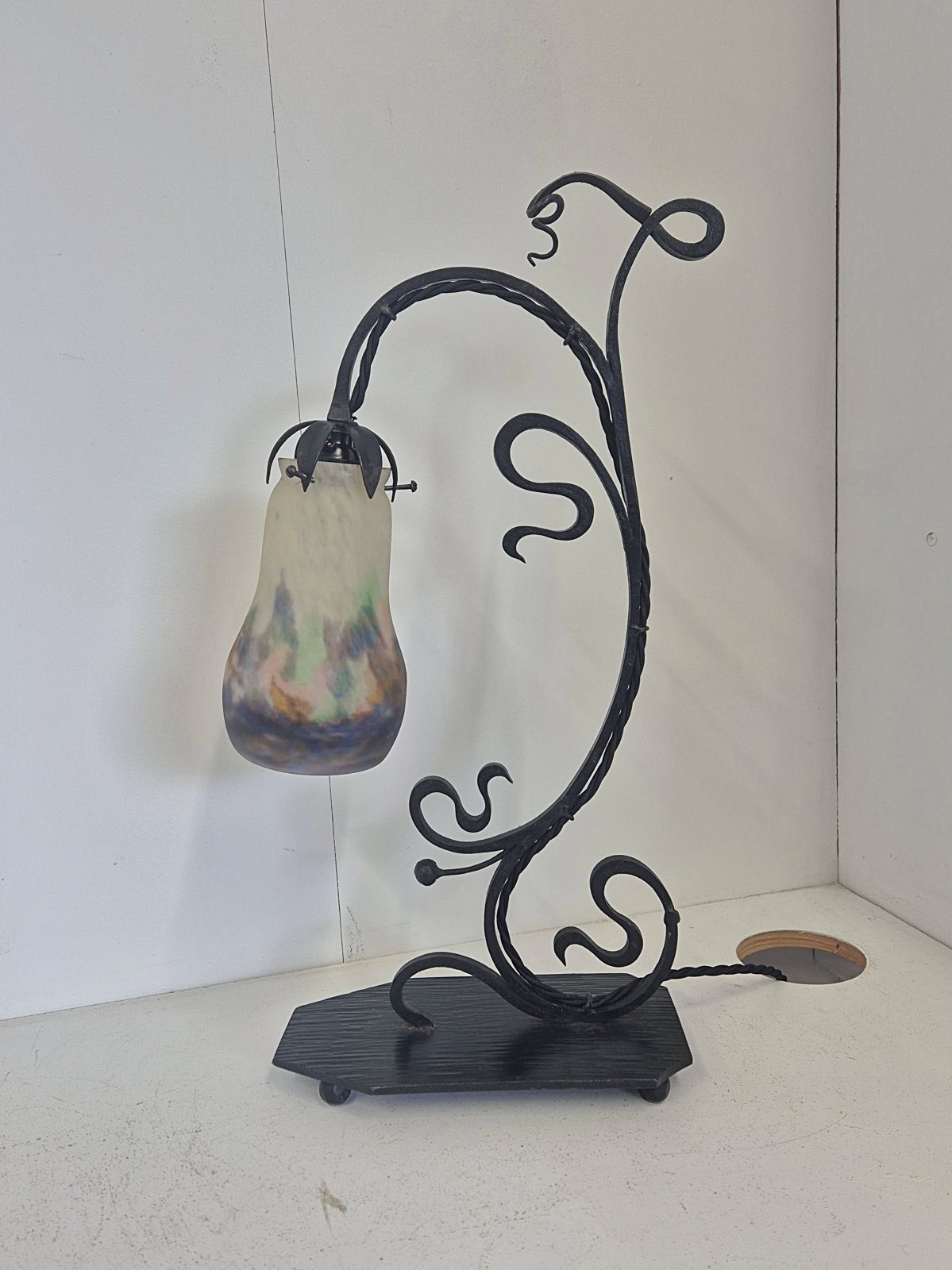 Muller Frères, Luneville | Wrought-Iron Table Lamp | France c.1920 - Image 3