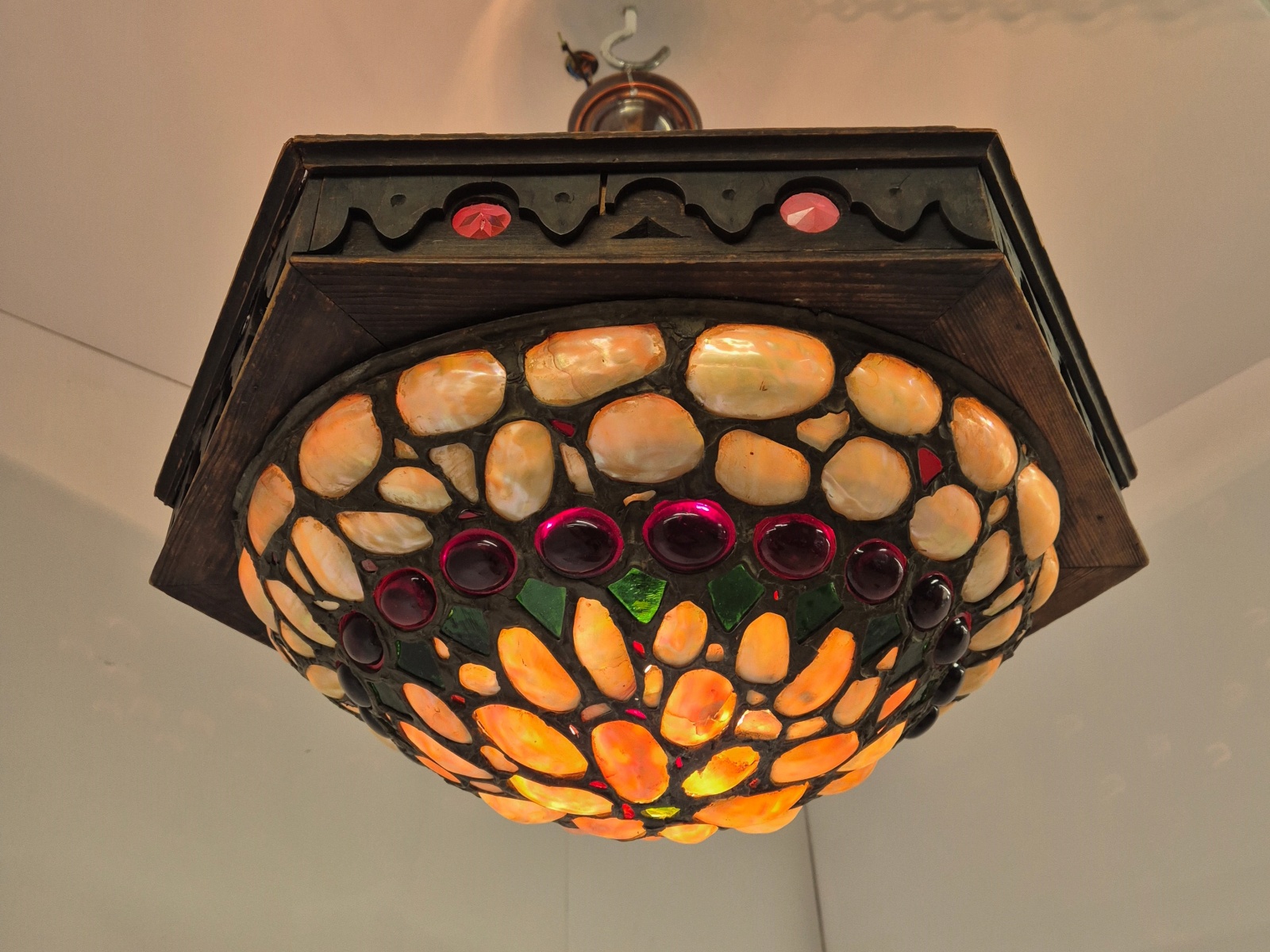 Style of Montelius | Abalone Shell Arts & Crafts Plafonnier | Continental c.1900 - Image 4