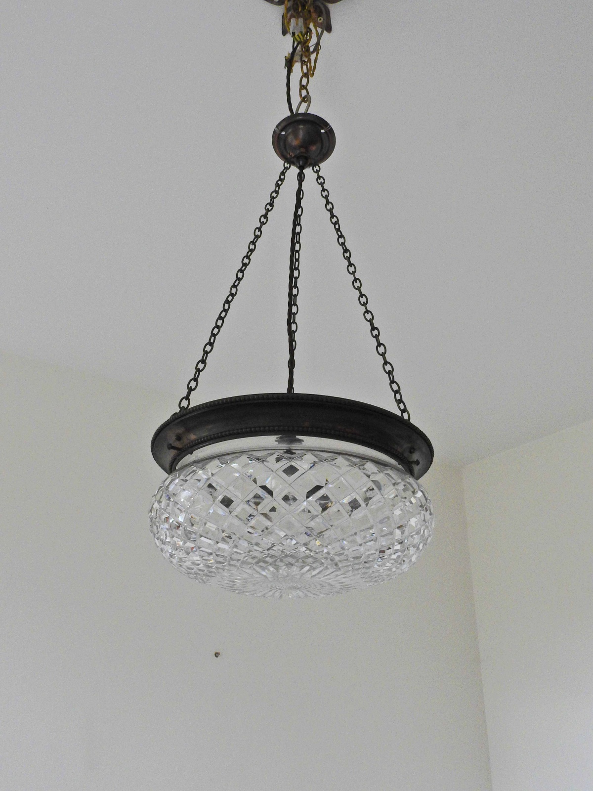 Unsigned | 2 Edwardian Cut-Glass Plafonniers | England c.1905 | SOLD - Image 4