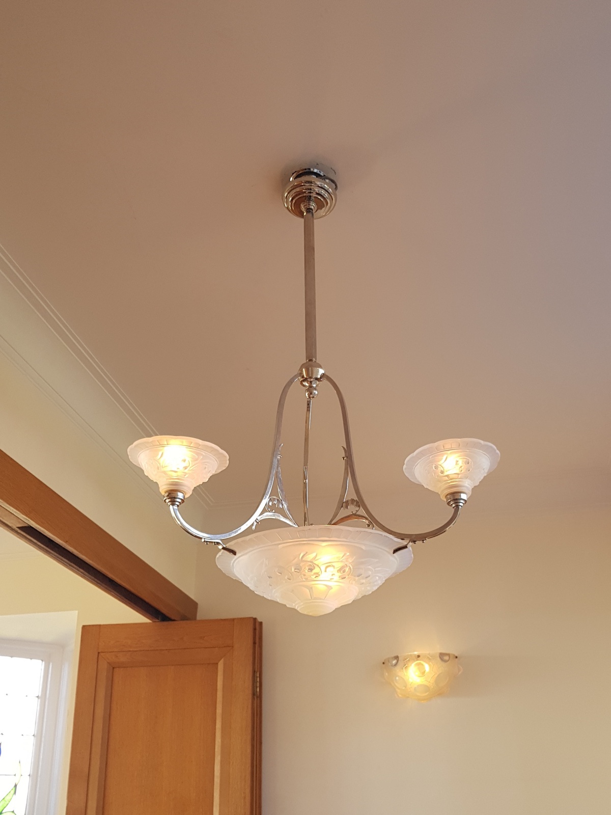 Pierre Maynadier, Paris | Opalescent Glass Art Deco Chandelier | France c.1930 | SOLD - Image 3