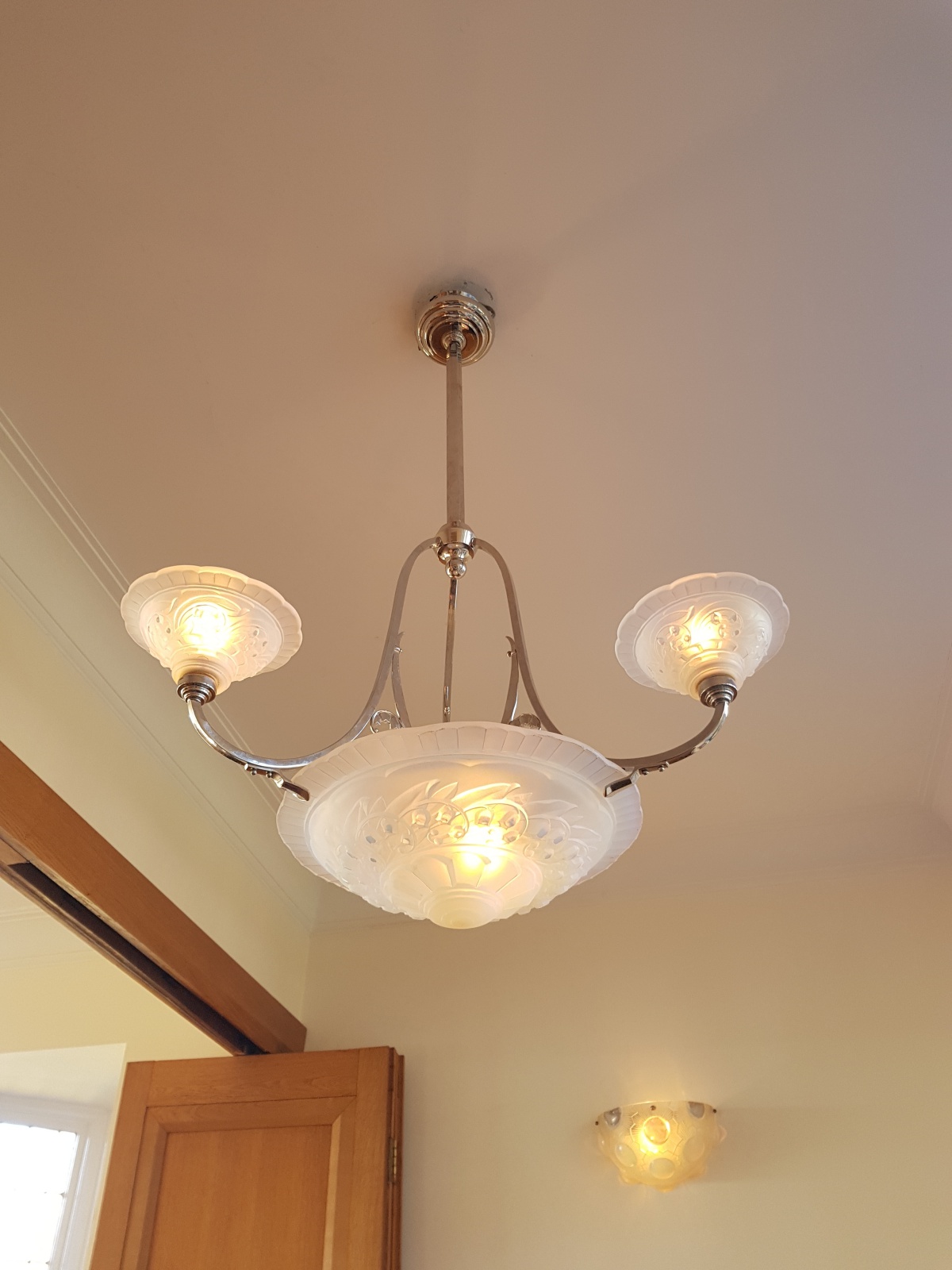 Pierre Maynadier, Paris | Opalescent Glass Art Deco Chandelier | France c.1930 | SOLD - Image 5