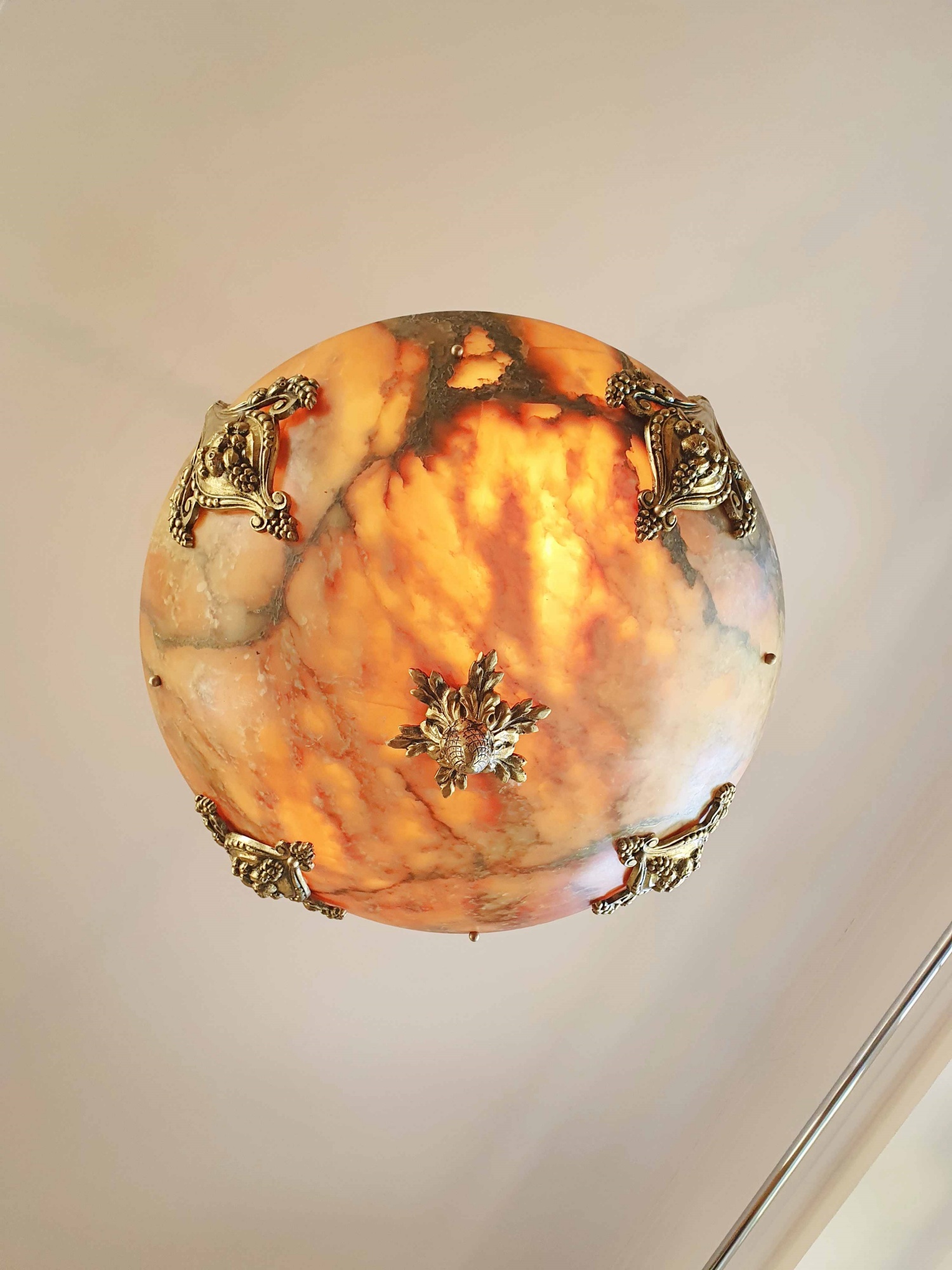 Fonderies de Bronze, Nanterre & Lyon | Decorative Neoclassical Alabaster Plafonnier | France c.1925 | SOLD - Image 7