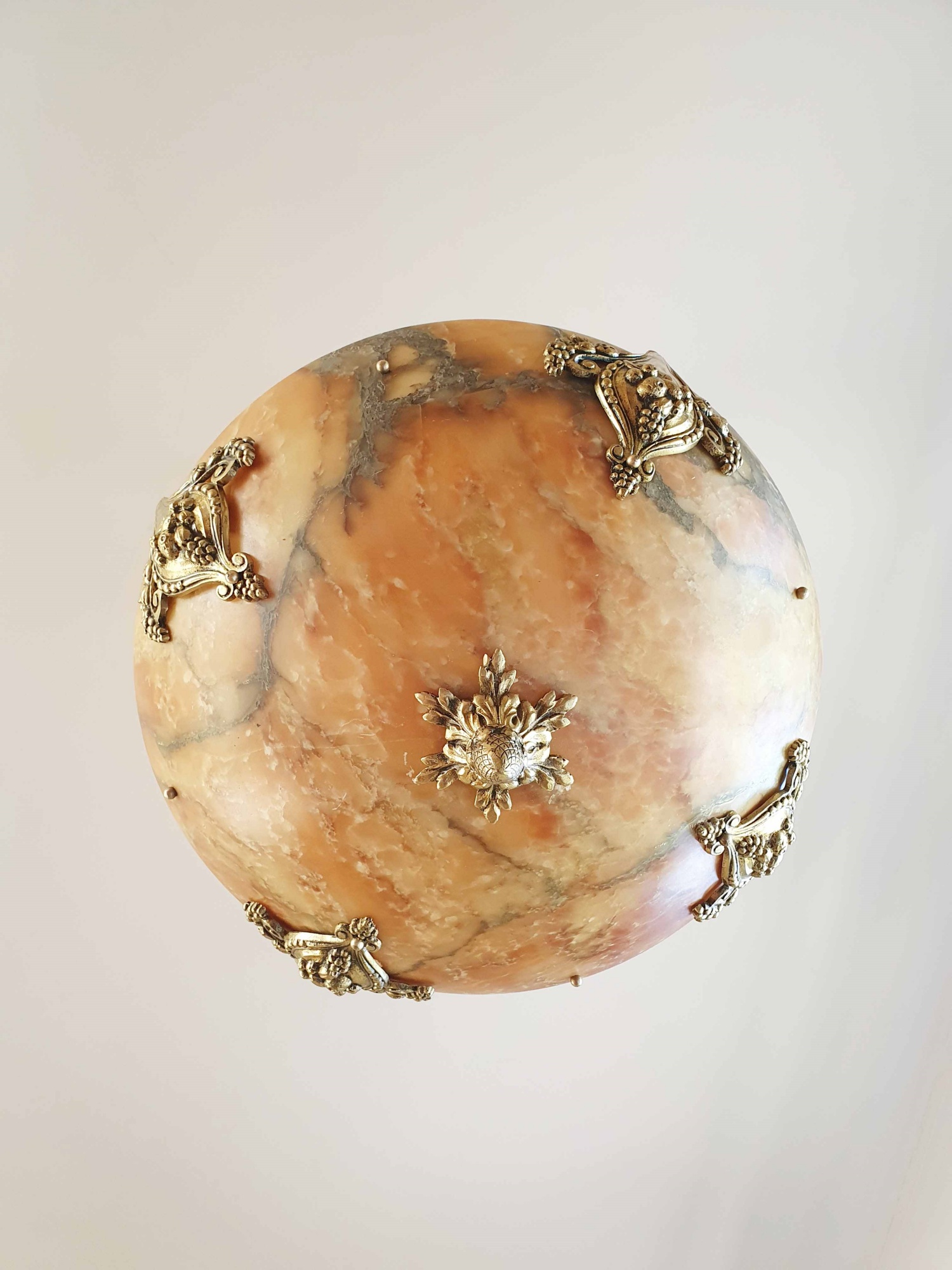 Fonderies de Bronze, Nanterre & Lyon | Decorative Neoclassical Alabaster Plafonnier | France c.1925 | SOLD - Image 8