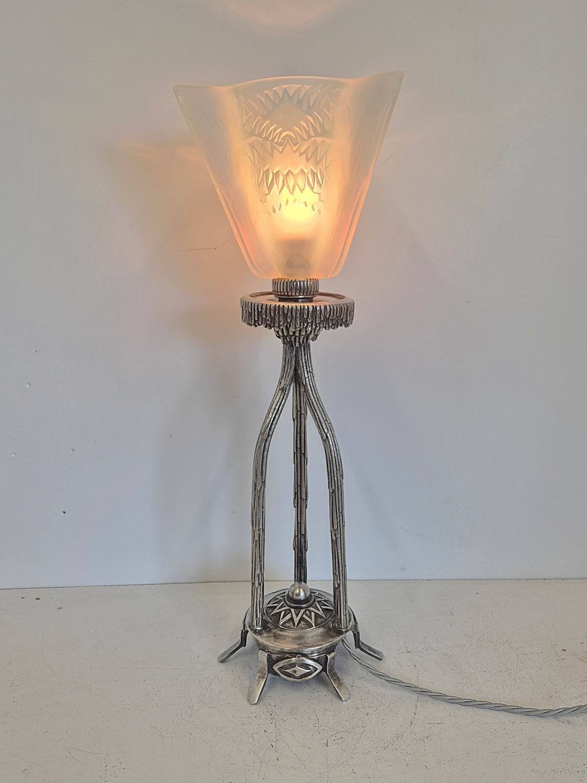 Attributed Ernst Marius-Sabino | Nickelled-Bronze Art Deco Table Lamp | France c1925 | SOLD - Image 2