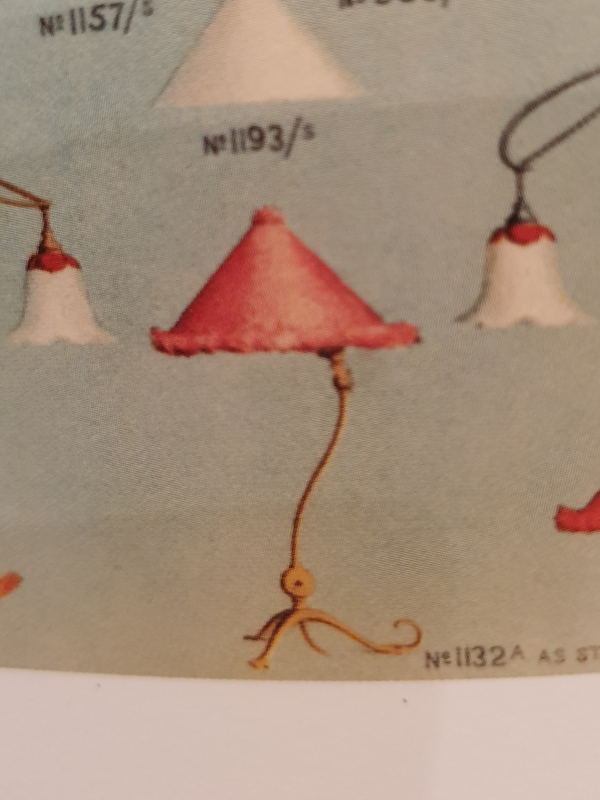 Unsigned | Brass Arts & Crafts Desk Lamp | England c1905 - Image 8