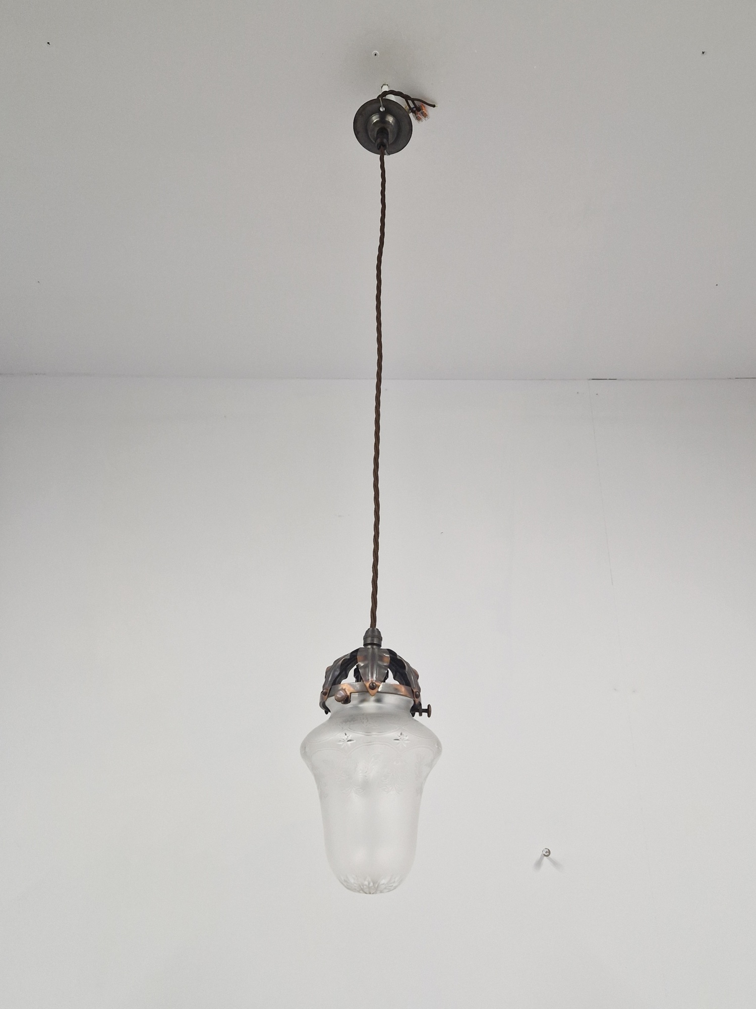 Unsigned | Art Nouveau Satin & Cut-Glass Pendant | England c.1910 - Image 5