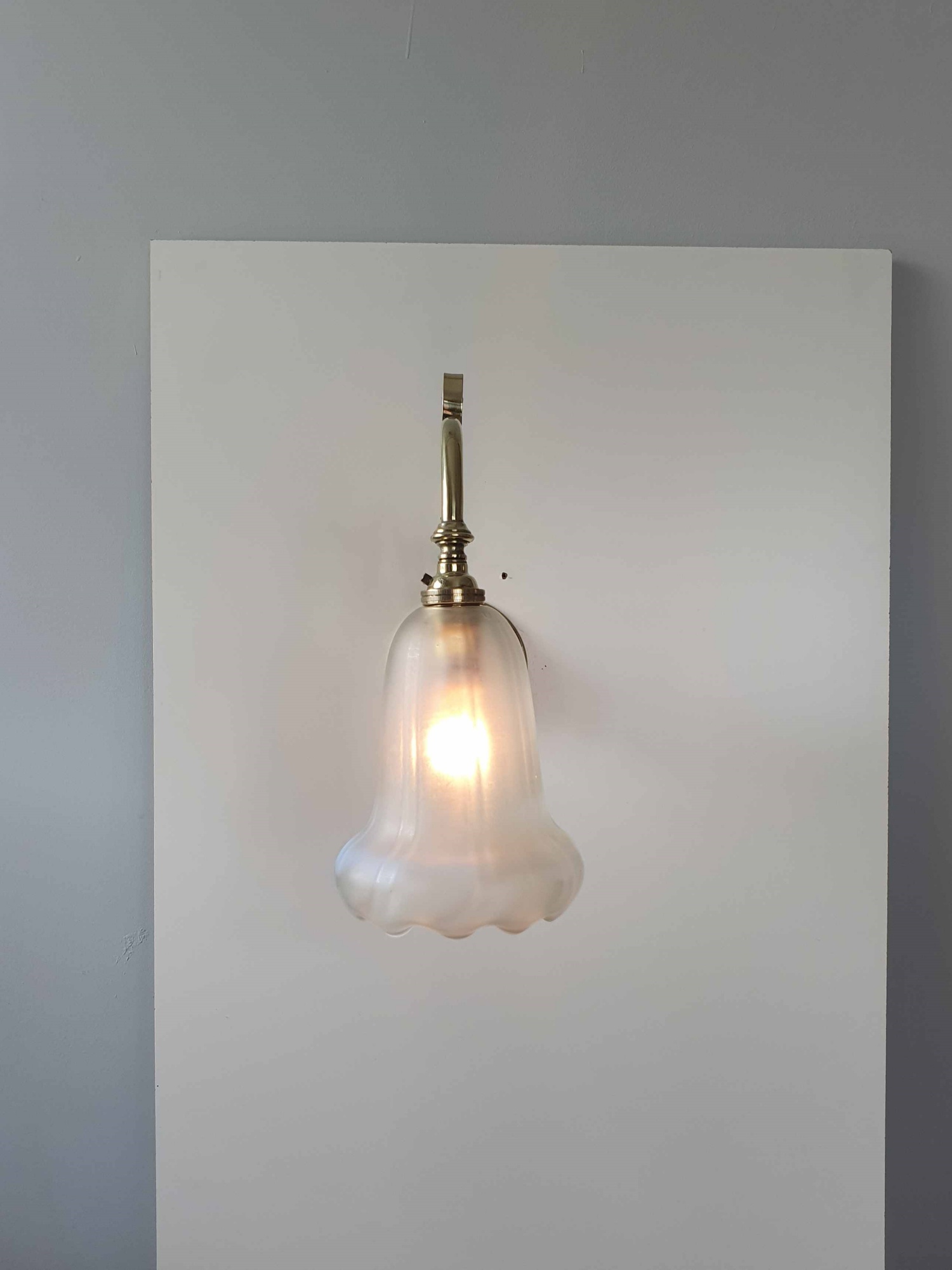 Attributed Best & Lloyd Birmingham | 2 Art Nouveau Brass Wall Lights | England c.1890 | SOLD - Image 5