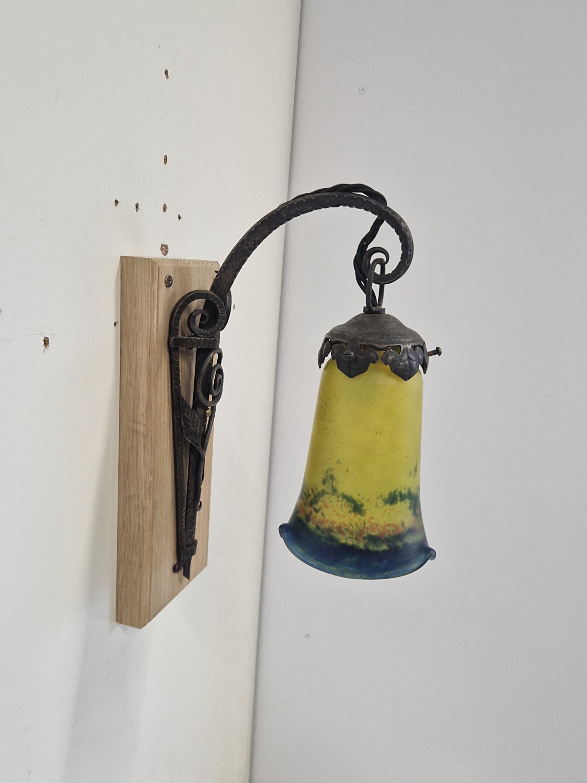 Noverdy (Nouvelle Verrerie de Dijon) | 2 Pate-de-verre Wall Lights | France c.1930 - Image 3