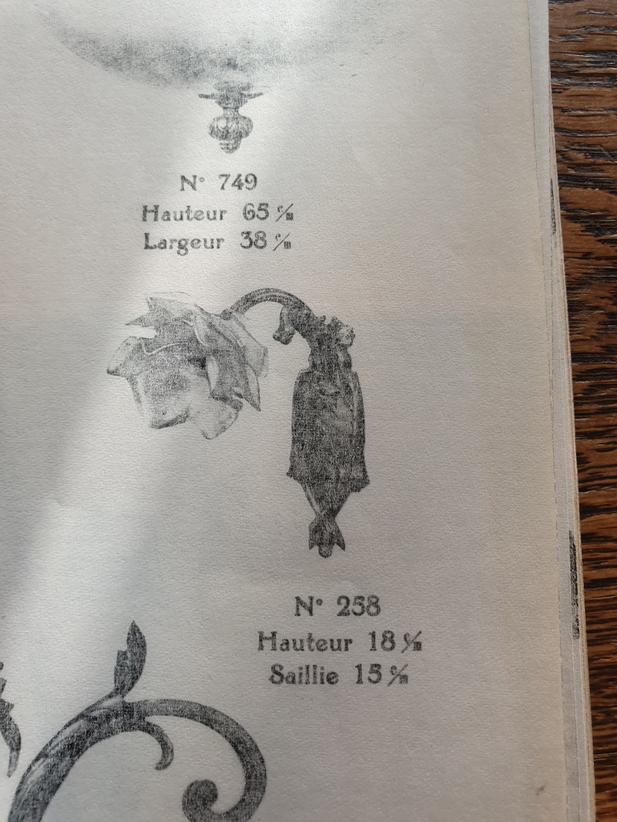 Carteyrade & Hubens, Paris | 2 Gilt-Brass Wall Lights | France c.1910-30 | SOLD - Image 6