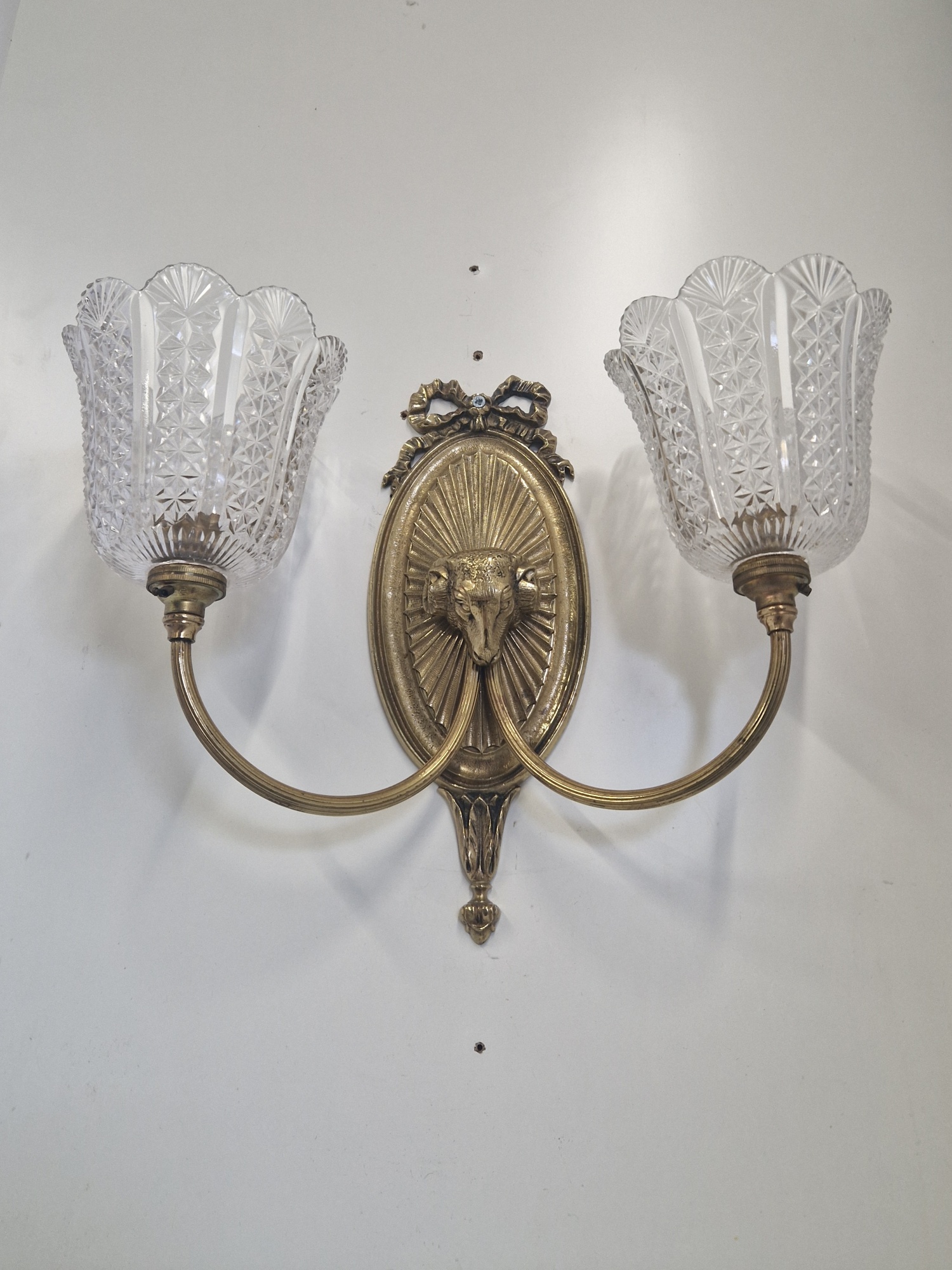 The General Electric Company (G.E.C) | Neoclassical Twin-Arm Wall Applique | England c.1925 - Image 5