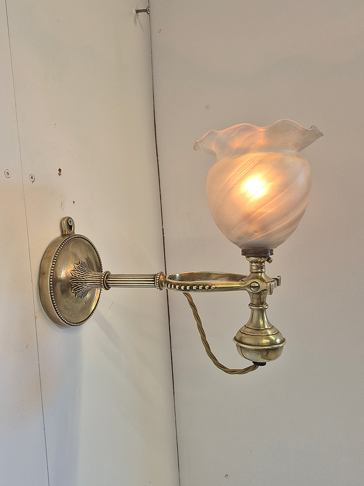 The Generel Electric Company (G.E.C) | Cast Brass "Gimbal" Table or Wall Lamp | England c.1922 | SOLD - Image 4