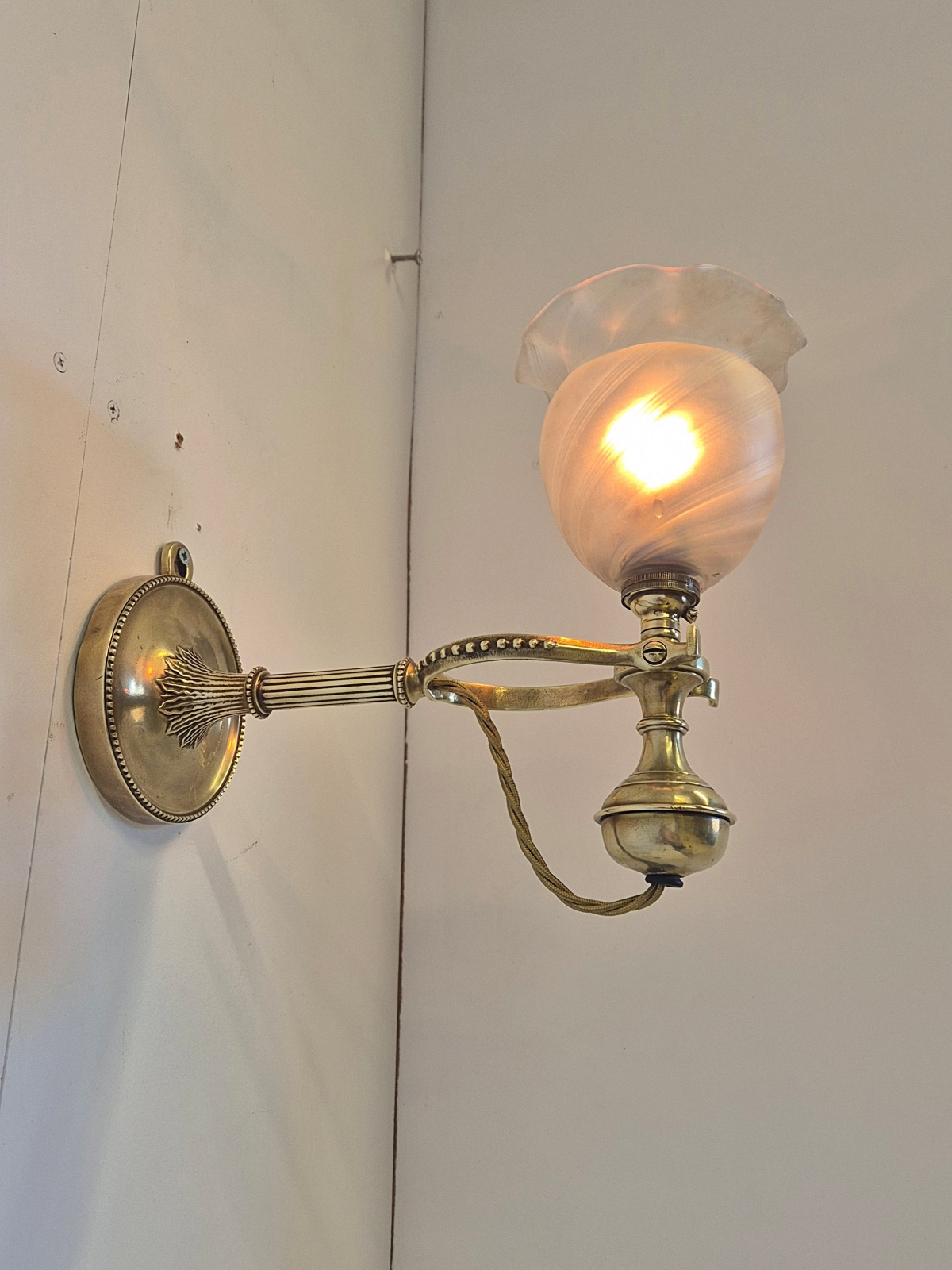 The Generel Electric Company (G.E.C) | Cast Brass "Gimbal" Table or Wall Lamp | England c.1922 | SOLD - Image 6