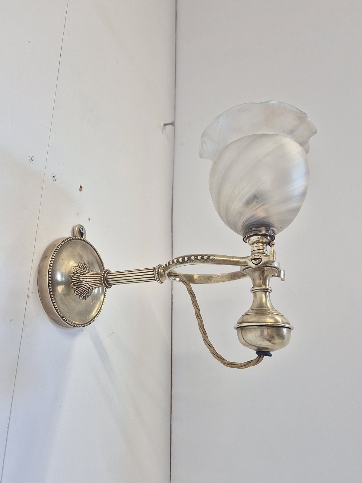 The Generel Electric Company (G.E.C) | Cast Brass "Gimbal" Table or Wall Lamp | England c.1922 | SOLD - Image 7