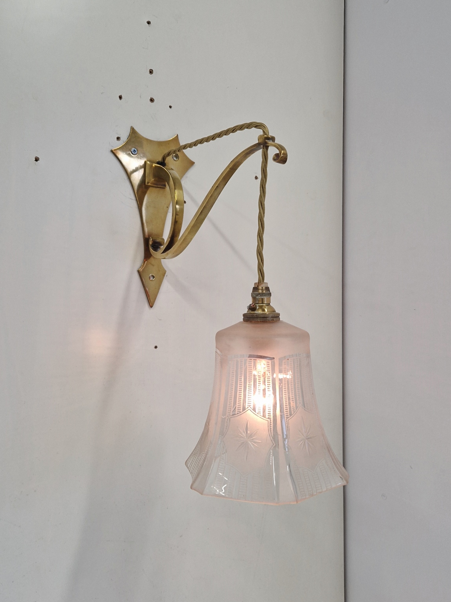 The General Electric Company (G.E.C) | 2 Cast-Brass Wall Lights | England C.1905 - Image 6