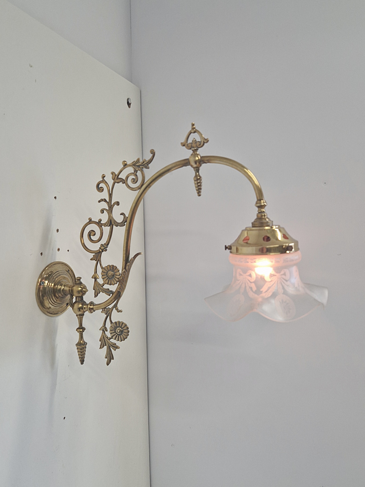 Unsigned | 2 Victorian Converted Gas Wall Lights | England c.1895 | SOLD - Image 2