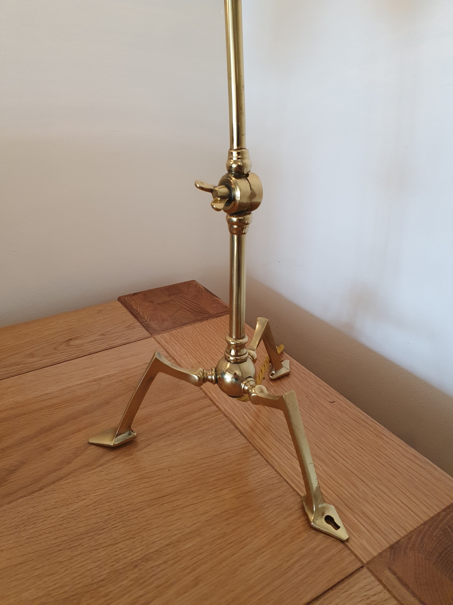 The General Electric Company (G.E.C) | 2 Similar Arts & Crafts Table Lamps | England c.1905 | SOLD | SOLD - Image 9