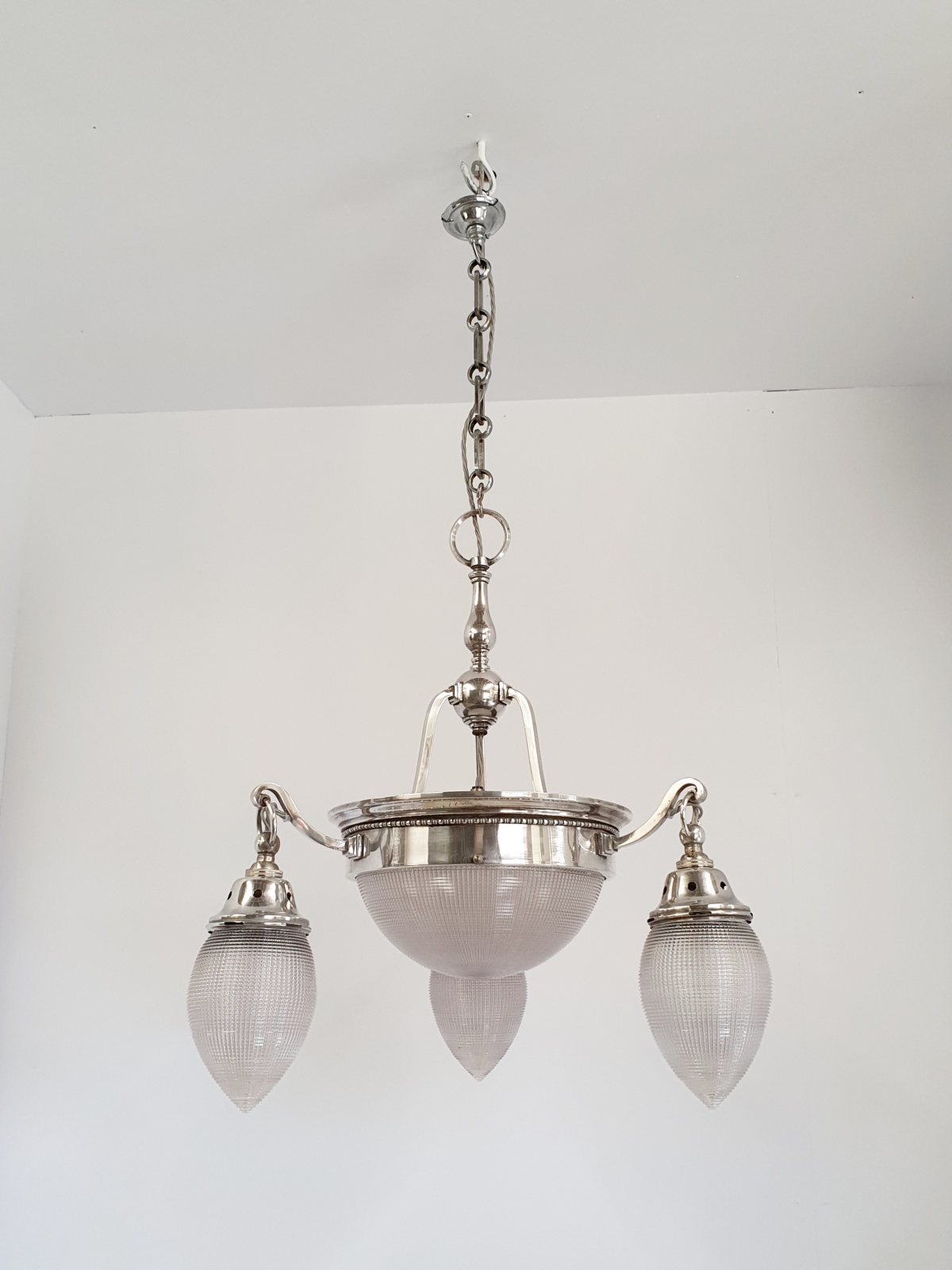 The Holophane Company | Edwardian 3-Branch Ceiling Fitting | England c.1900-10 - Image 3