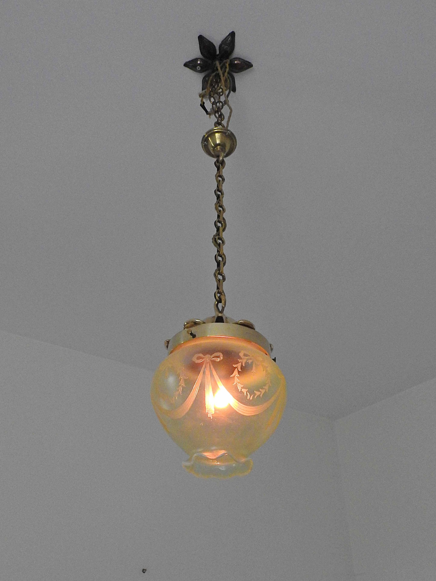 Attributed John Walsh Walsh | Large Vaseline Glass Lantern | England c.1905 - Image 3