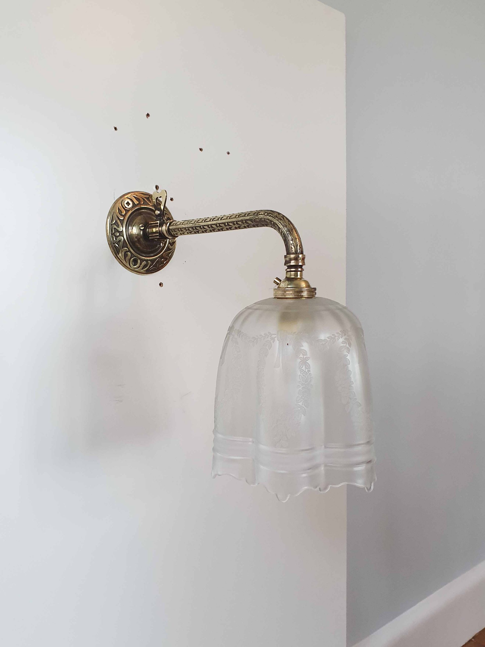 Unsigned | 2 Edwardian Gas Wall Lights | England 1903 | SOLD - Image 2