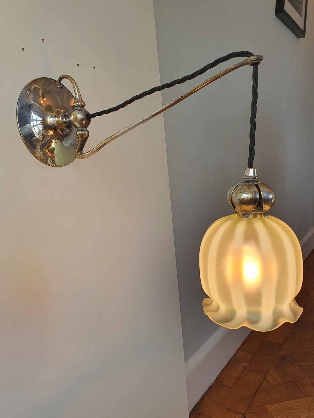 The General Electric Company (G.E.C) | 2 Silver-plated Arts & Crafts Wall Lights | England c.1905 | SOLD - Image 8