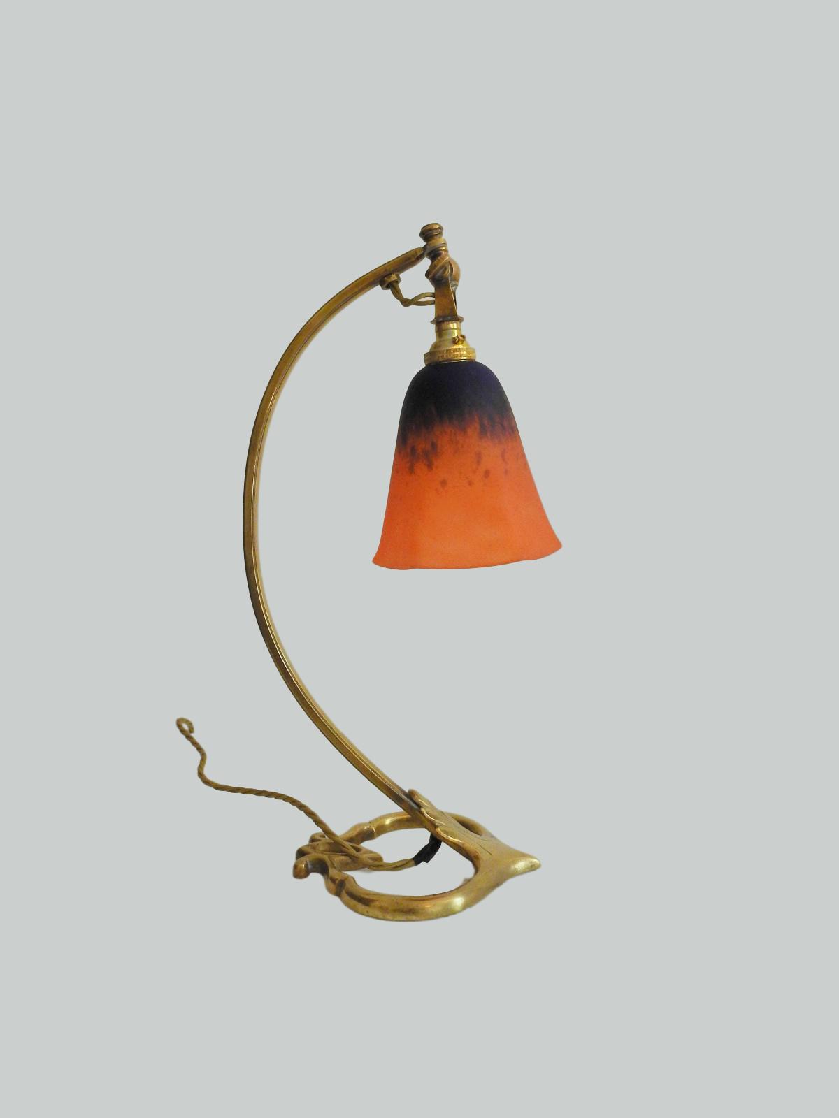 Verreries Charles Schneider | Art Nouveau "Swan" Desk Lamp | France Early c.20th | SOLD - Image 2