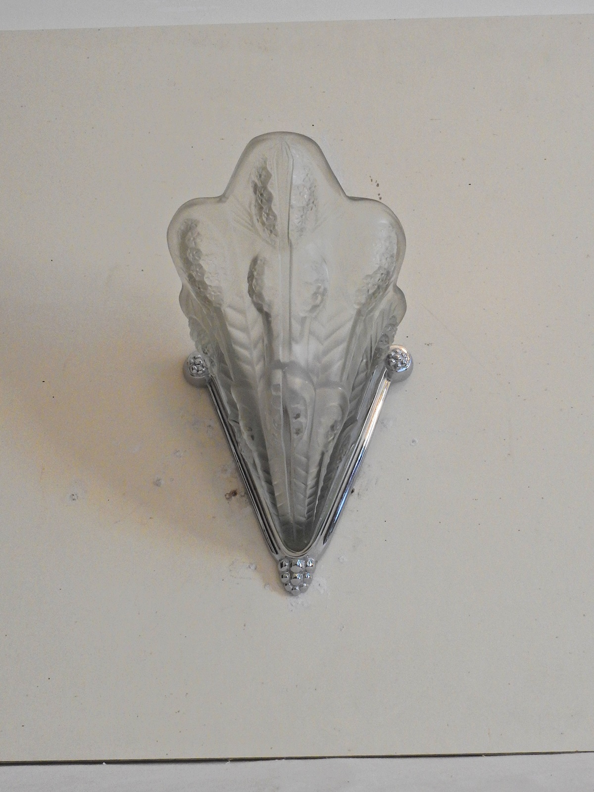 Noverdy (Nouvelle Verrerie de Dijon) | 2 Frosted Art Deco Wall lights | Original Mounts | SOLD - Image 3