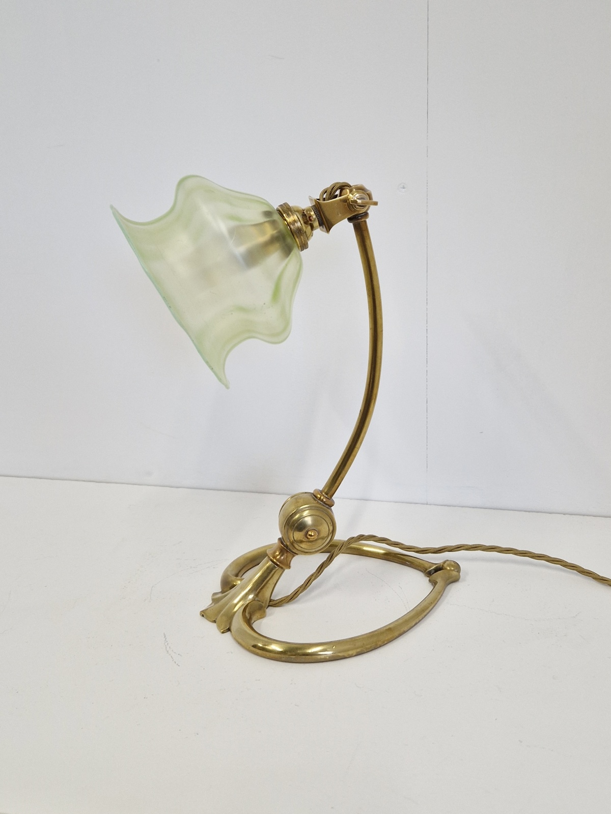 W.A.S Benson, London | Brass Arts & Crafts Desk lamp | England C.1900 | SOLD - Image 3