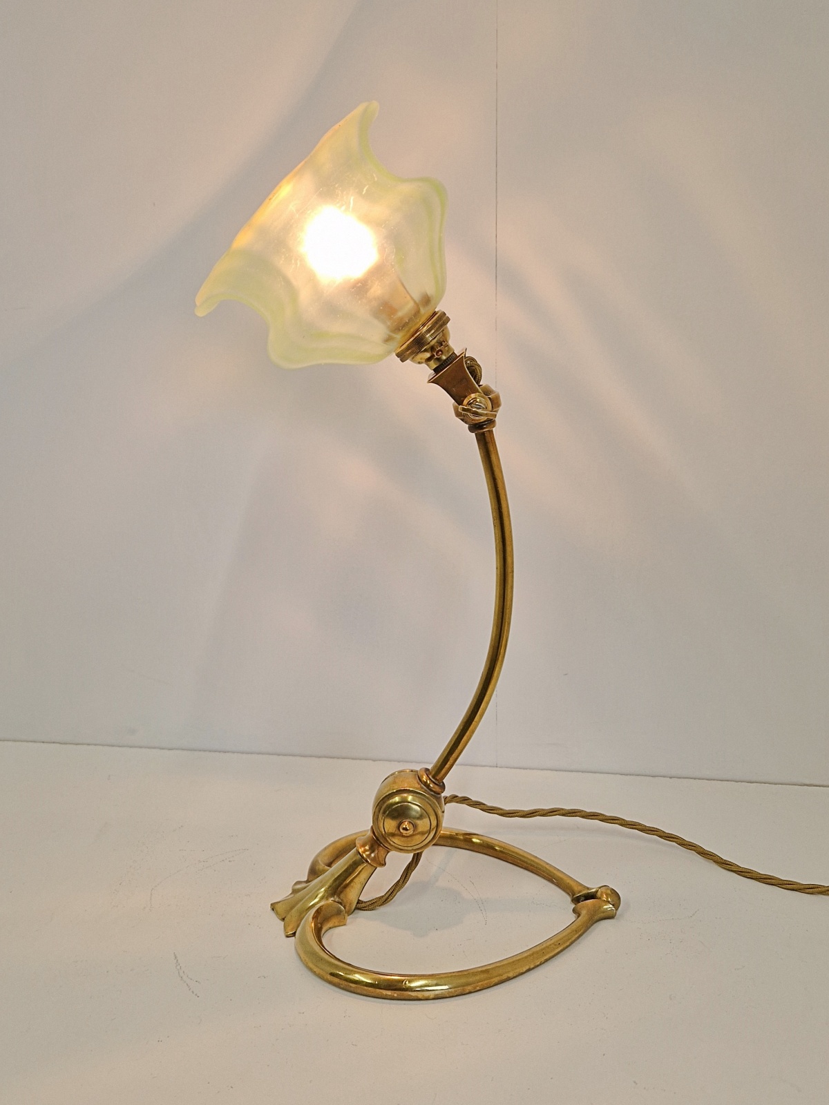 W.A.S Benson, London | Brass Arts & Crafts Desk lamp | England C.1900 | SOLD - Image 4