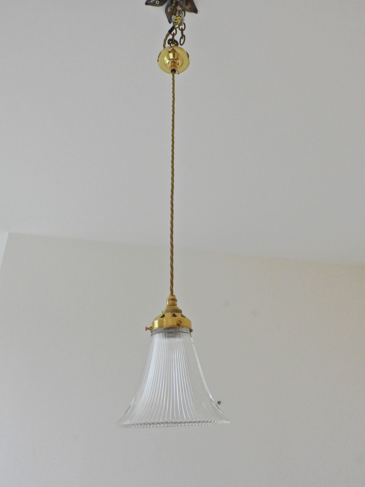 Unsigned | 2 Holophane "Stiletto" Prism Lampshades | England c.1900 | SOLD - Image 2