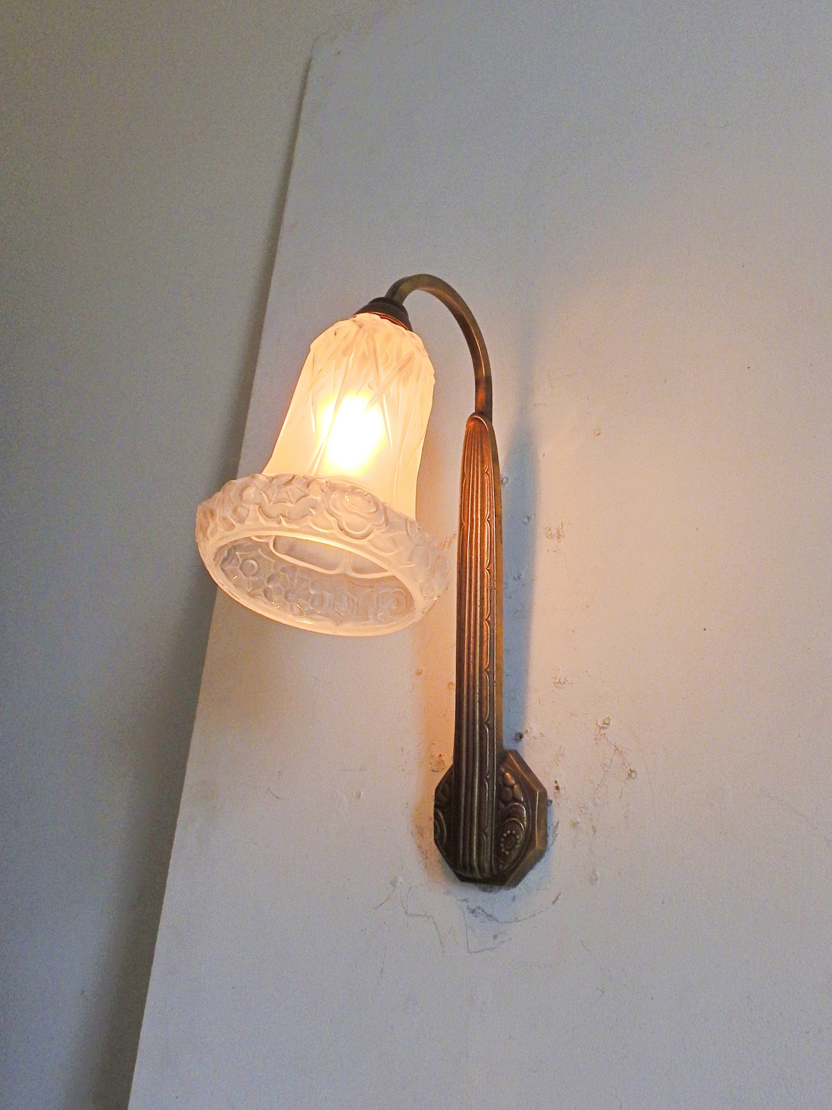 Charles Ranc, Paris | 2 Single-Arm + 2 Twin-Arm Art Deco Wall Lights | SOLD - Image 4