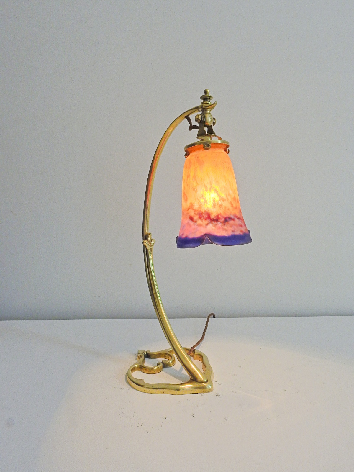 Style of W.A.S Benson for L'Universe F.D, Paris | Art Nouveau Desk Lamp | SOLD - Image 6