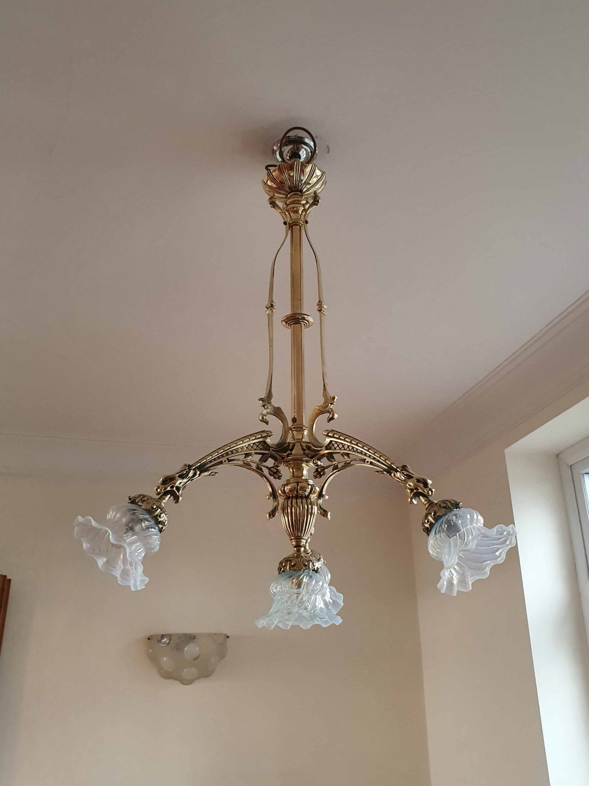 Unsigned | Decorative Cast-brass Chandelier | France c.1910 - Image 2