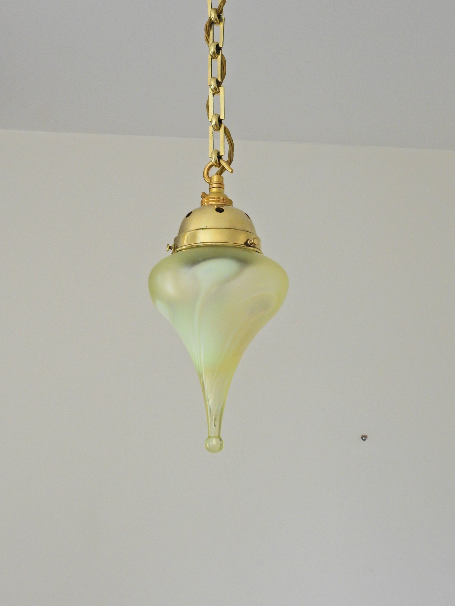 John Walsh Walsh | Vaseline-glass Pendant Lampshade | England c.1900 | SOLD - Image 4