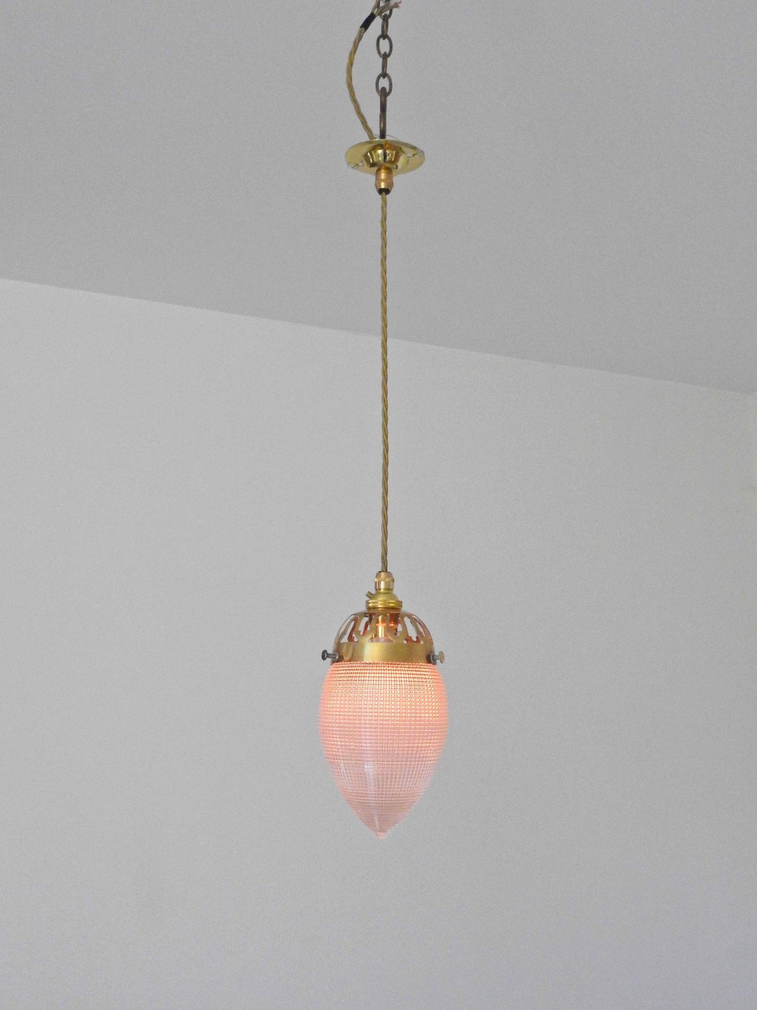 The Holophane Company | 4 "Pineapple" Lampshades | England c.1915 | SOLD - Image 2