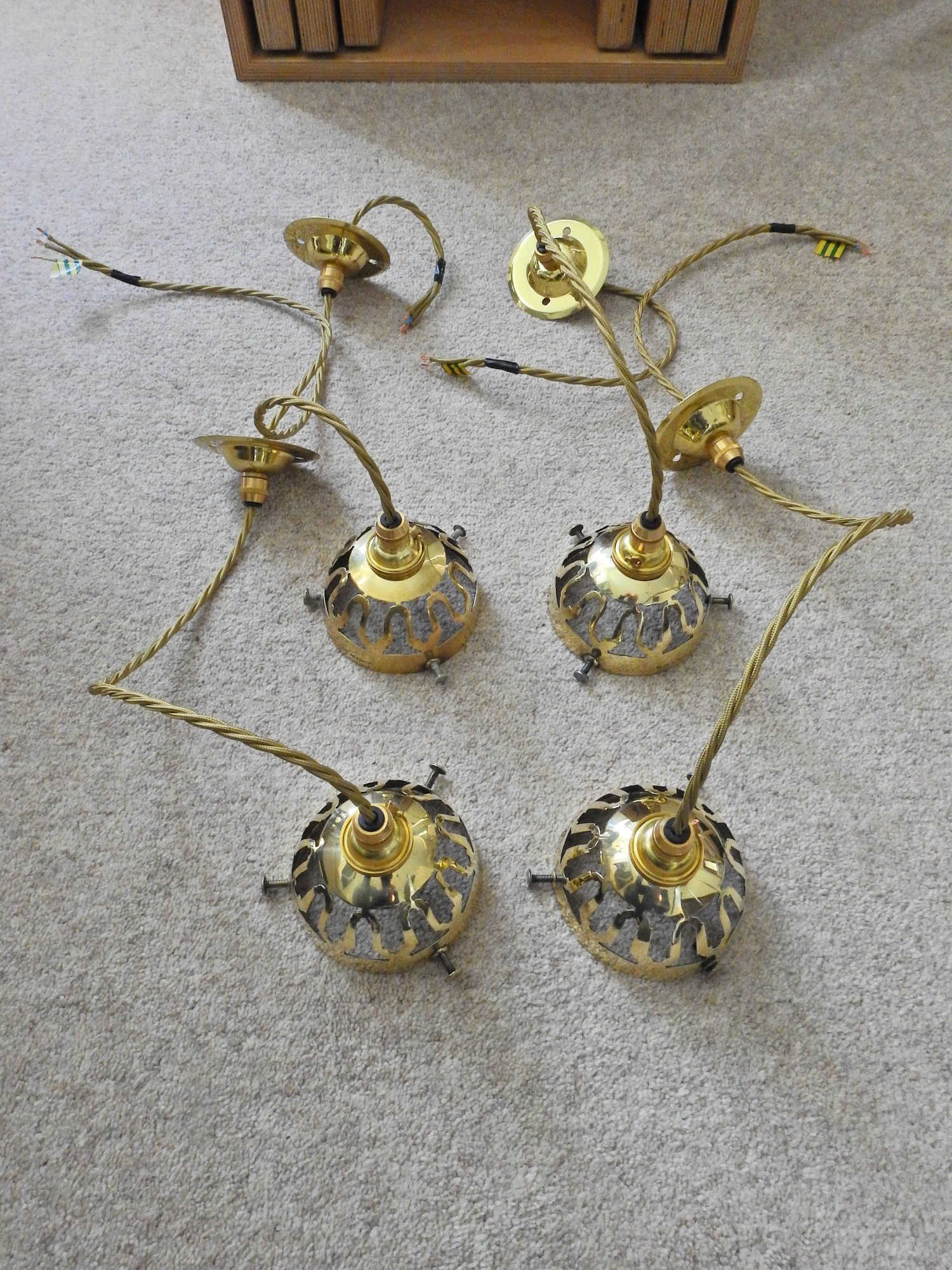 The Holophane Company | 4 "Pineapple" Lampshades | England c.1915 | SOLD - Image 6