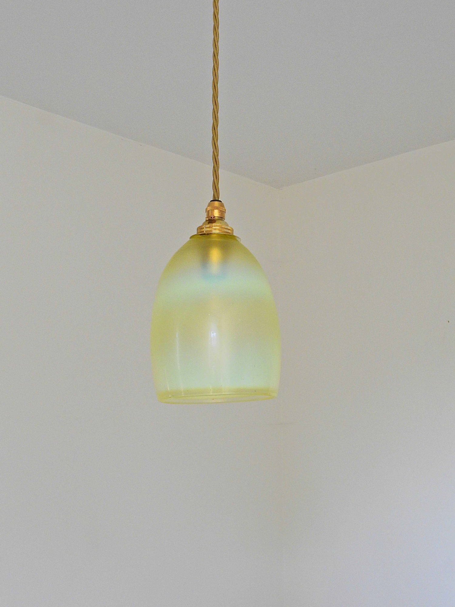 Stourbridge, Birmingham | Vaseline-glass Corridor Light | England c.1905 - Image 4