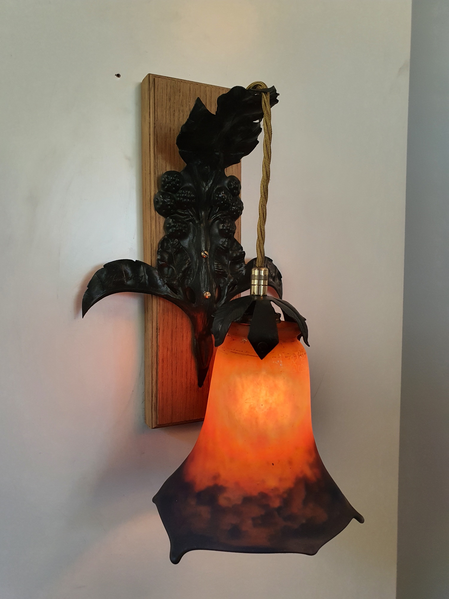 Louis Janin & Muller Frères | 3 Wrought-iron & Pate-de-verre Wall Lights | France c.1925 | SOLD - Image 9