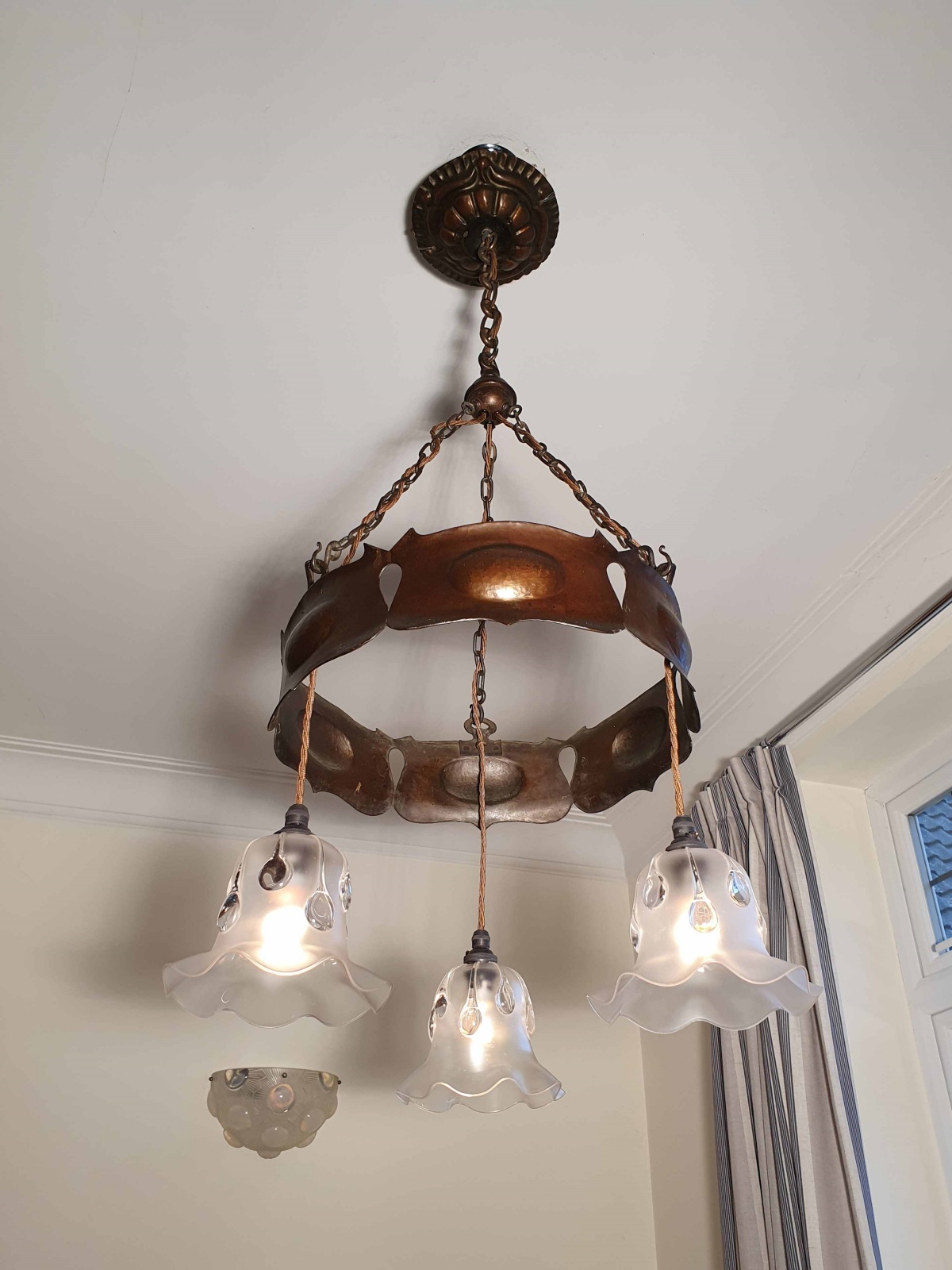 Style of Jesson, Birkett & Co. (Faulkner Bronze Co.) | Arts & Crafts Chandelier | England c.1900 - Image 7