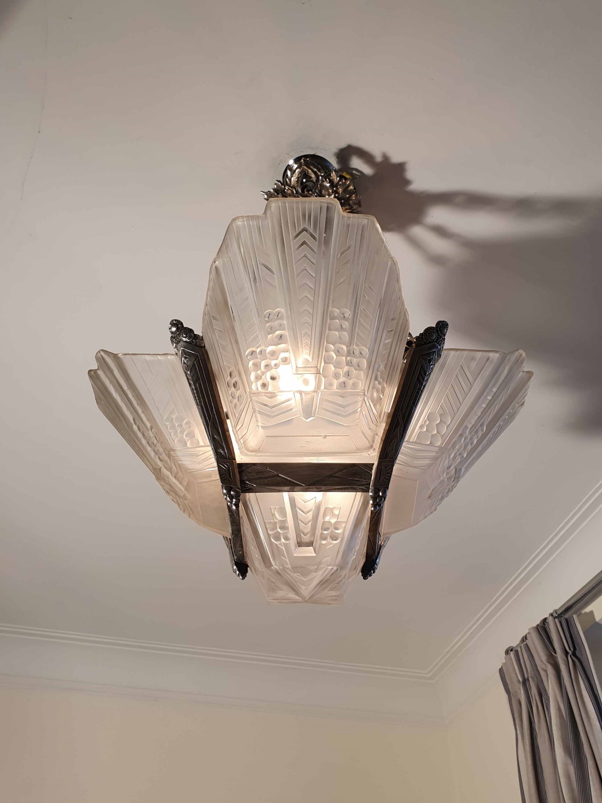 Etablissement Jean Gauthier (E.J.G) | Art Deco Chandelier | France c.1930 - Image 3