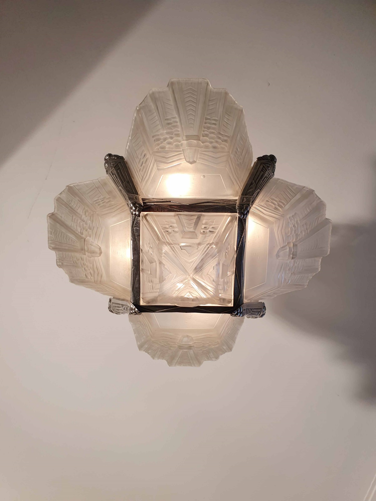 Etablissement Jean Gauthier (E.J.G) | Art Deco Chandelier | France c.1930 - Image 5