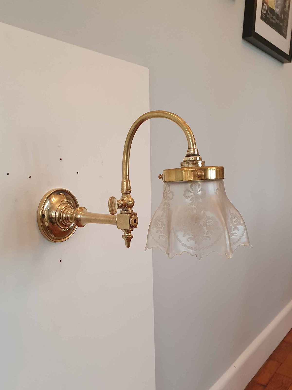 Unsigned | Small Edwardian Gas Wall Light | England c.1900 | SOLD - Image 2