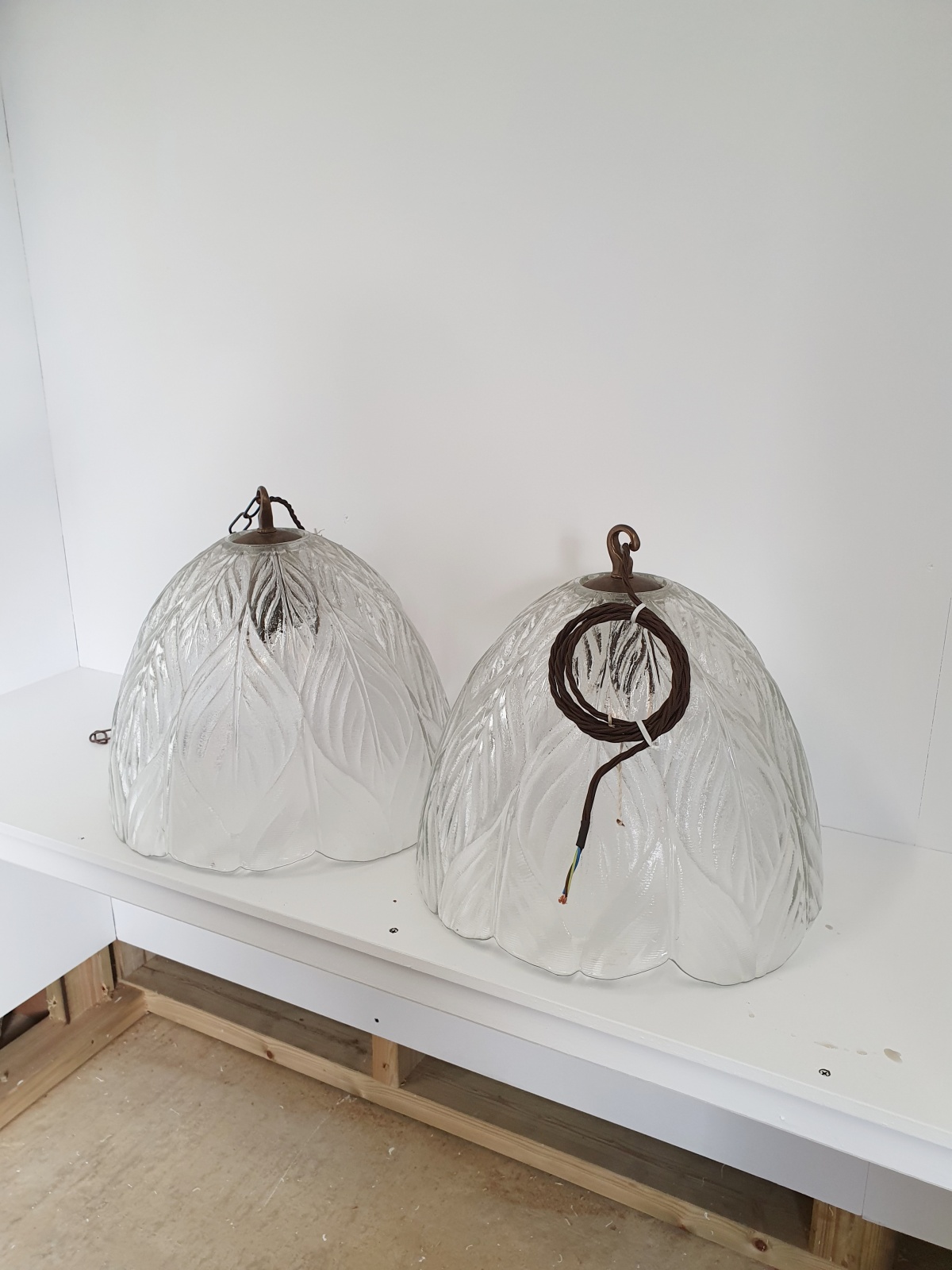 Unsigned | 2 Very Large Pendant "leaf" Lampshades | Available to Buy Seperately - Image 16