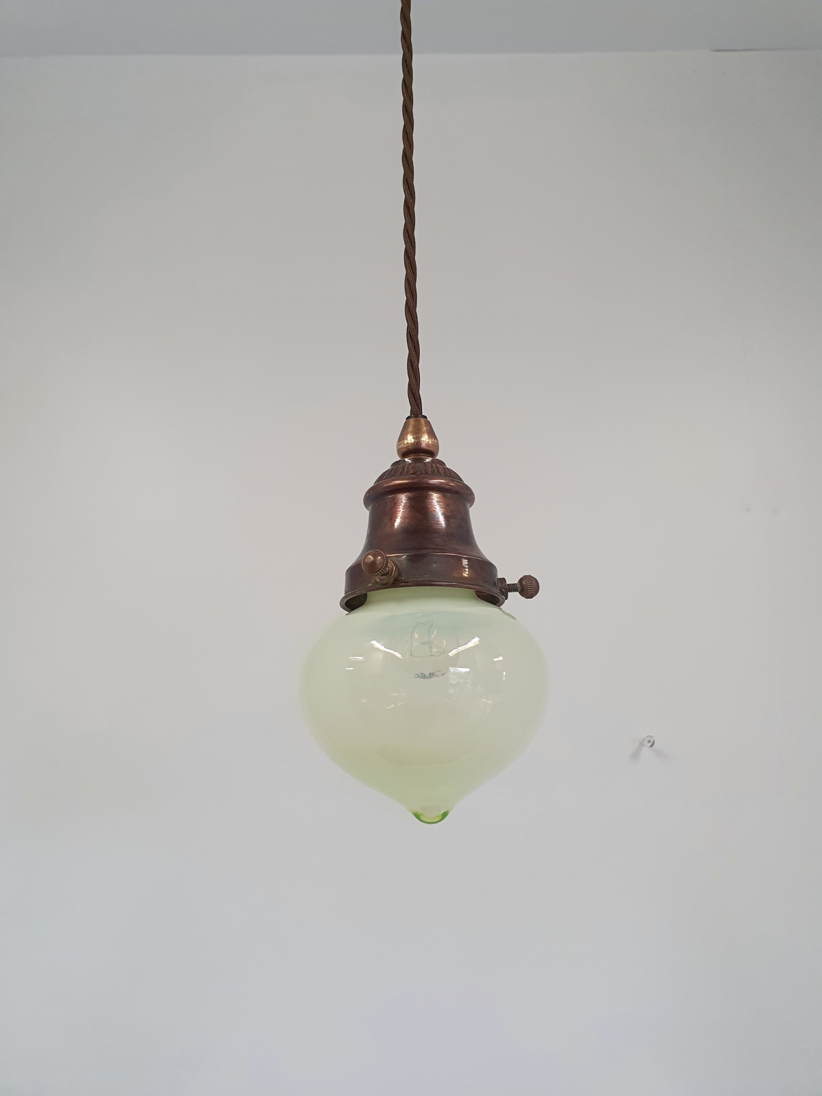 Unsigned | 4 Small Vaseline Globe Pendants | SOLD - Image 7