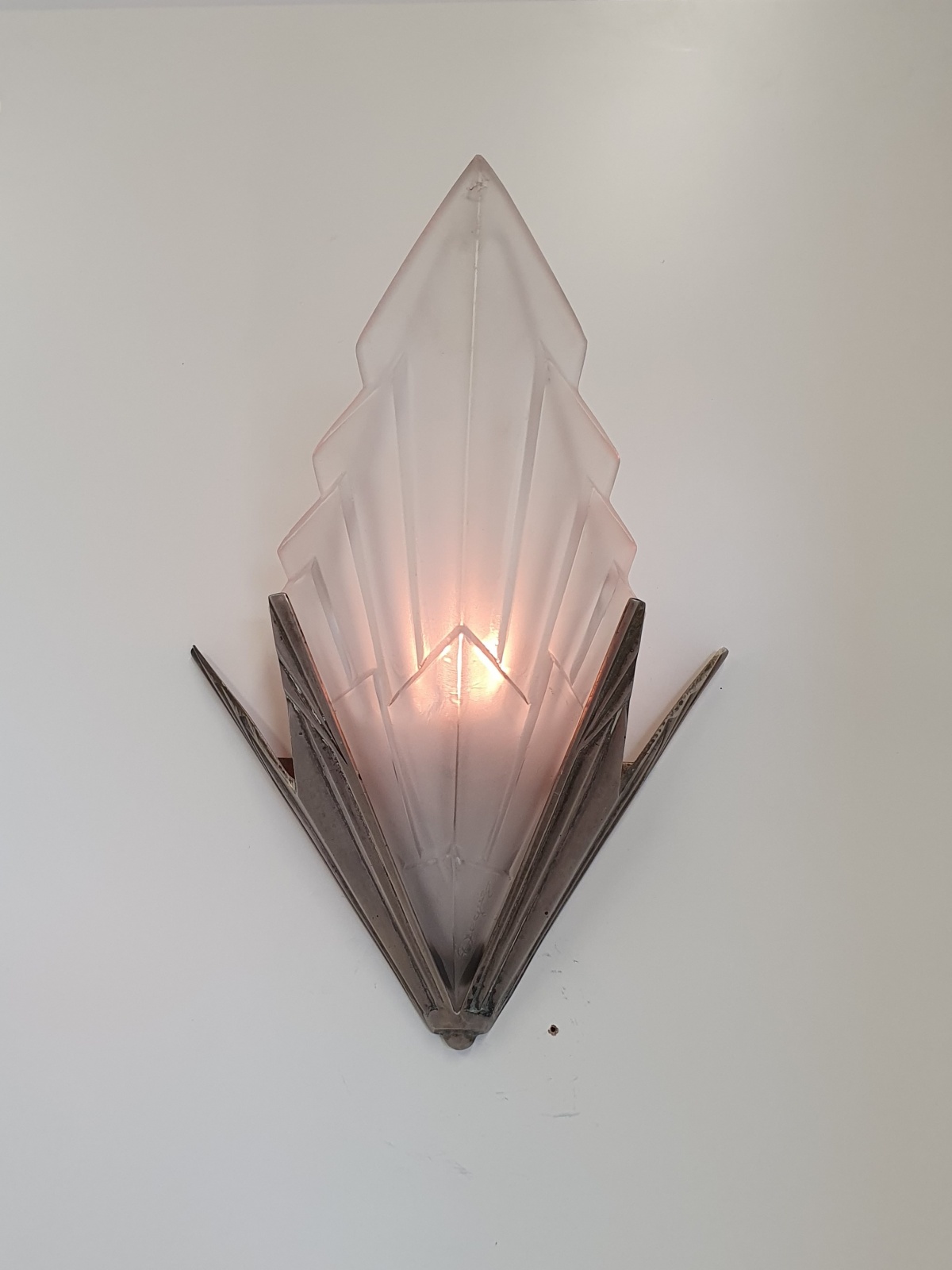 Verrerie D’art Degué | 2 Art Deco Wall Lights | France c.1930 | SOLD - Image 2