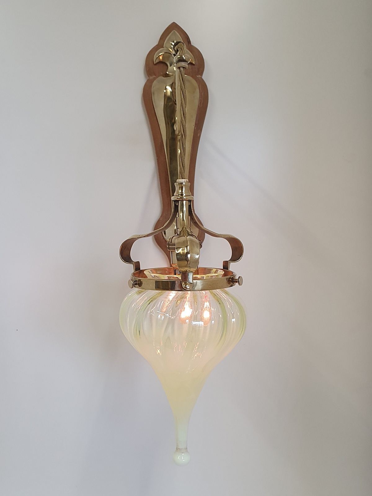 Attributed William Whitehouse & Co, Birmingham | 4 & 2 Art Nouveau Wall Lights | England c.1905 | SOLD - Image 8