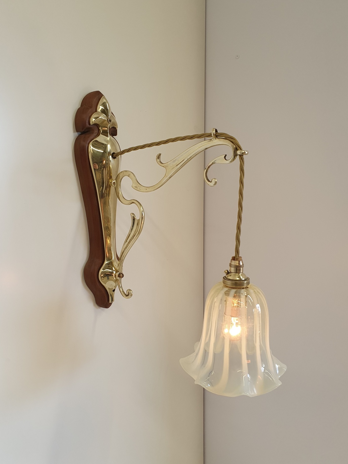 Attributed William Whitehouse & Co, Birmingham | 4 & 2 Art Nouveau Wall Lights | England c.1905 | SOLD - Image 13
