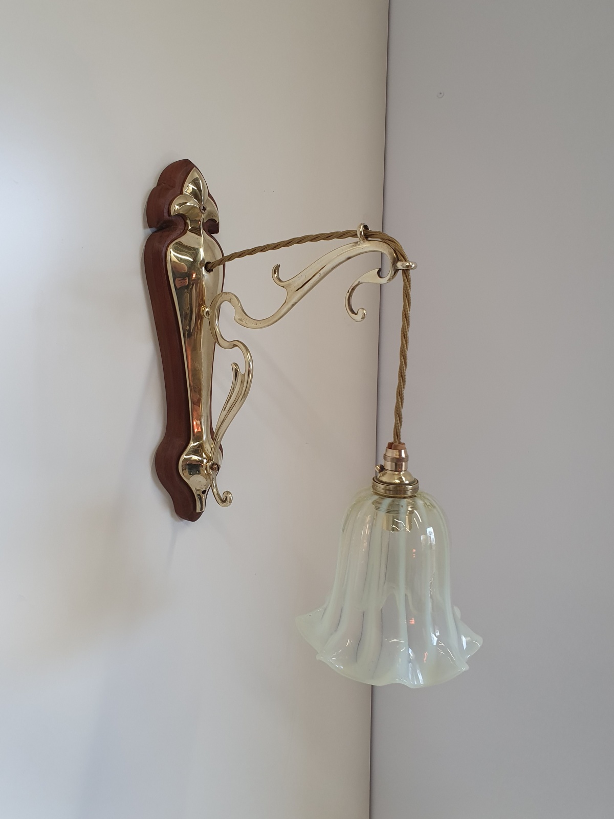 Attributed William Whitehouse & Co, Birmingham | 4 & 2 Art Nouveau Wall Lights | England c.1905 | SOLD - Image 15