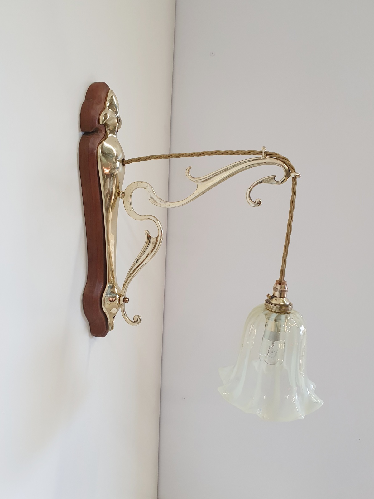 Attributed William Whitehouse & Co, Birmingham | 4 & 2 Art Nouveau Wall Lights | England c.1905 | SOLD - Image 17