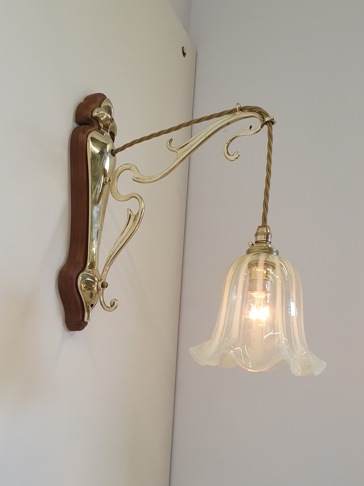 Attributed William Whitehouse & Co, Birmingham | 4 & 2 Art Nouveau Wall Lights | England c.1905 | SOLD - Image 18