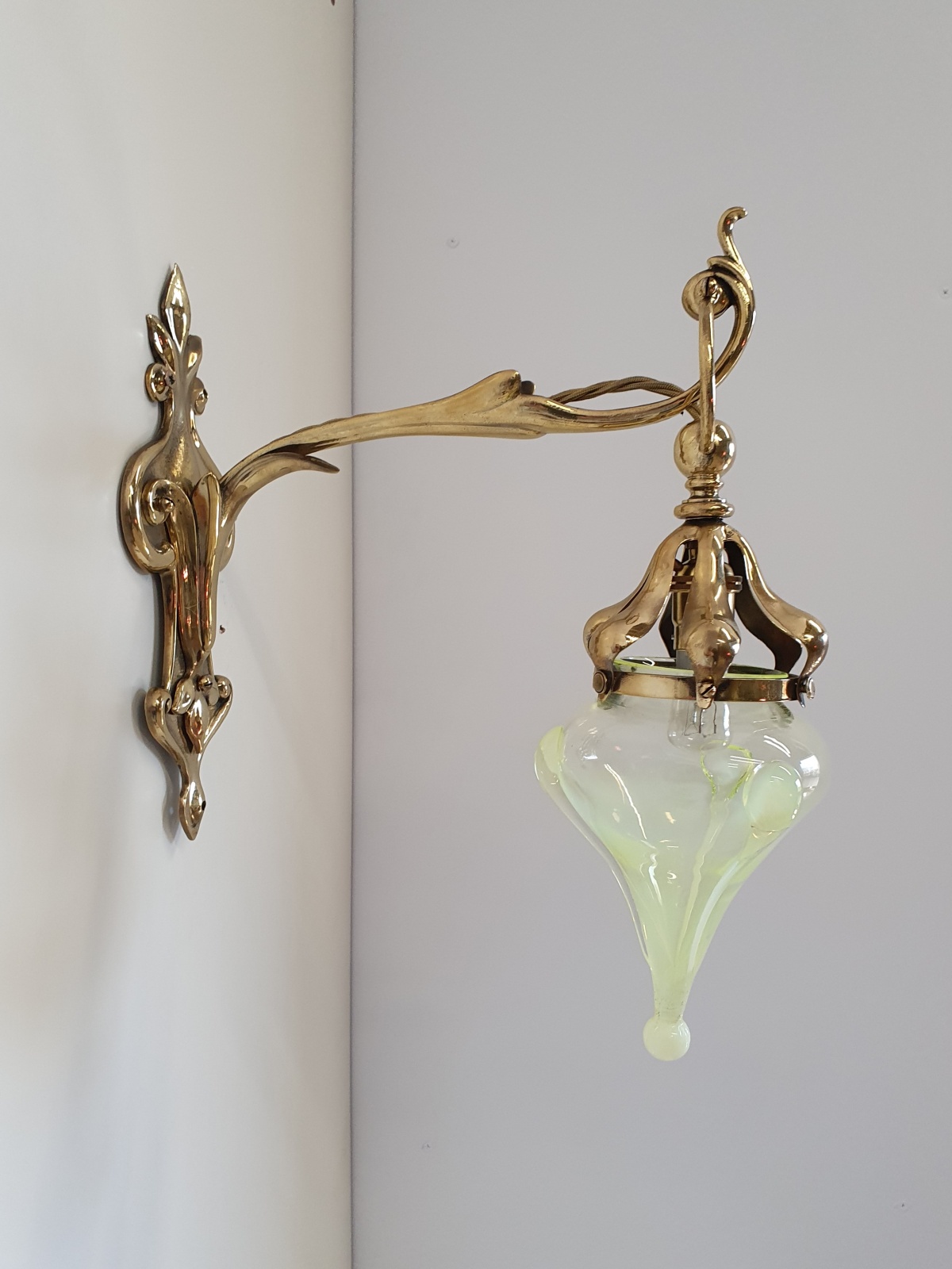 Best & Lloyd, Birmingham | 2 Art Nouveau Wall Lights | England c.1900 | SOLD - Image 3